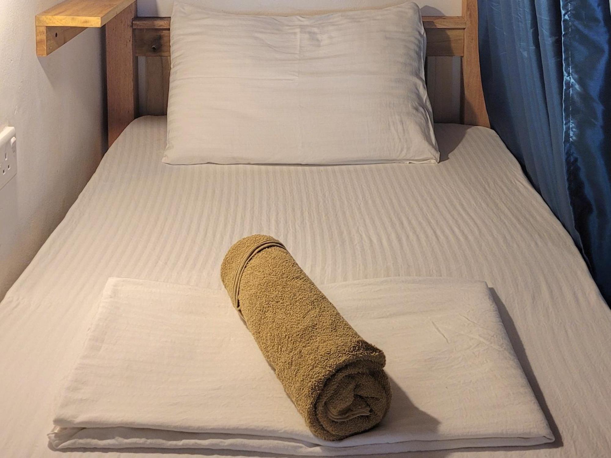 Agra Arugambay Hostel อารูกัมเบย์ ห้อง รูปภาพ
